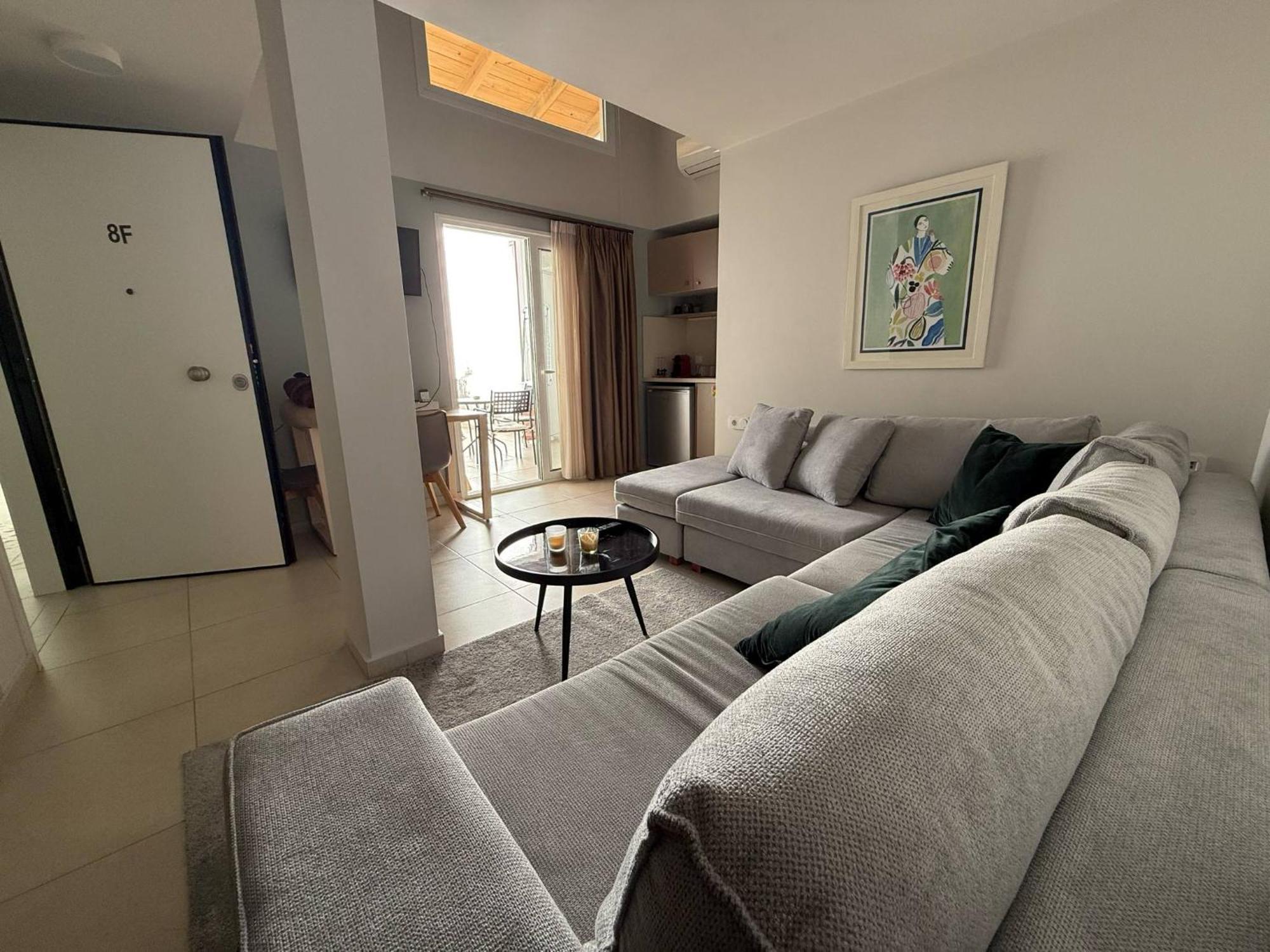 Stylish Studio Apartment - 8F House Kalamata Eksteriør billede